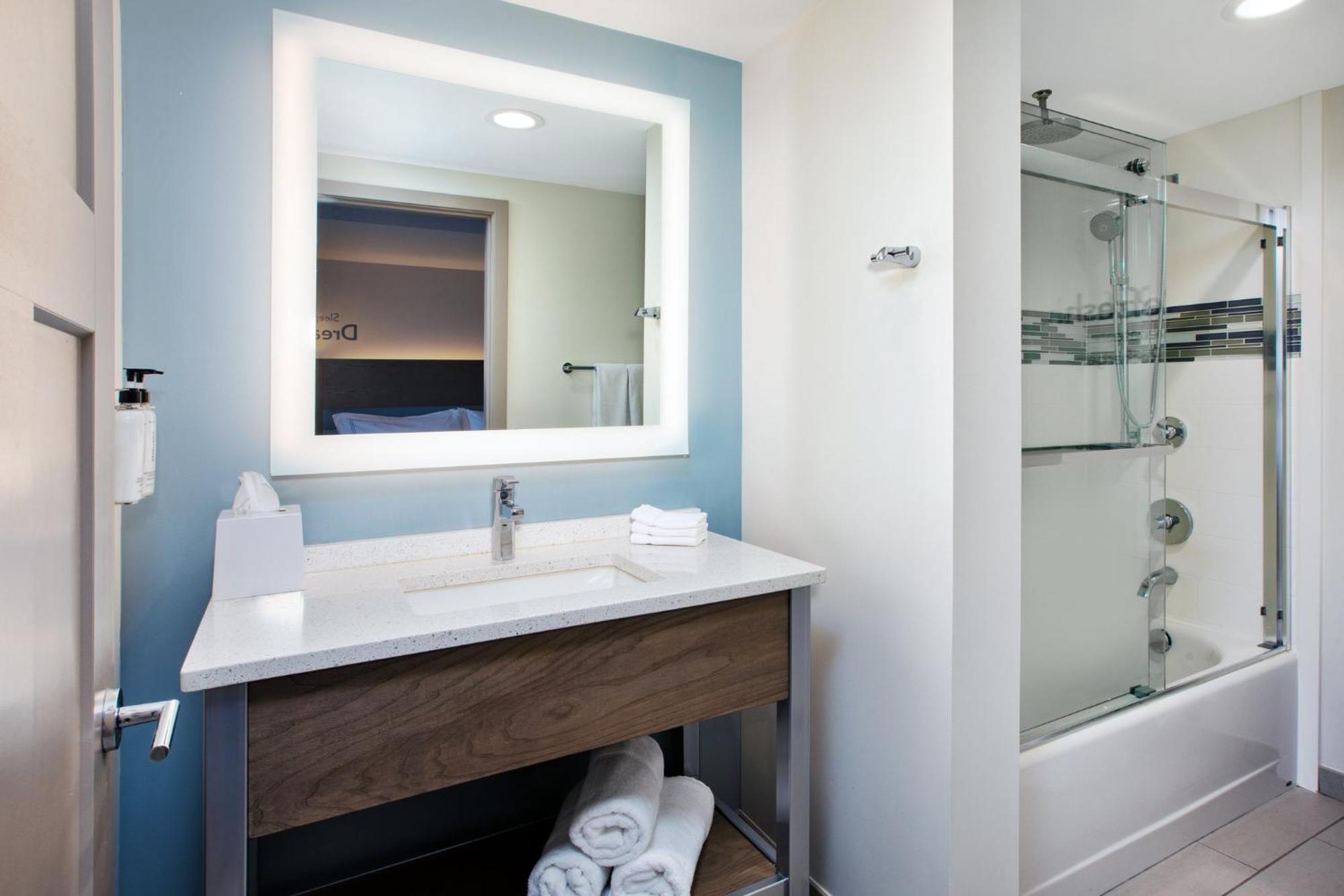 Even Hotel Ann Arbor S - University Area By Ihg Exterior photo